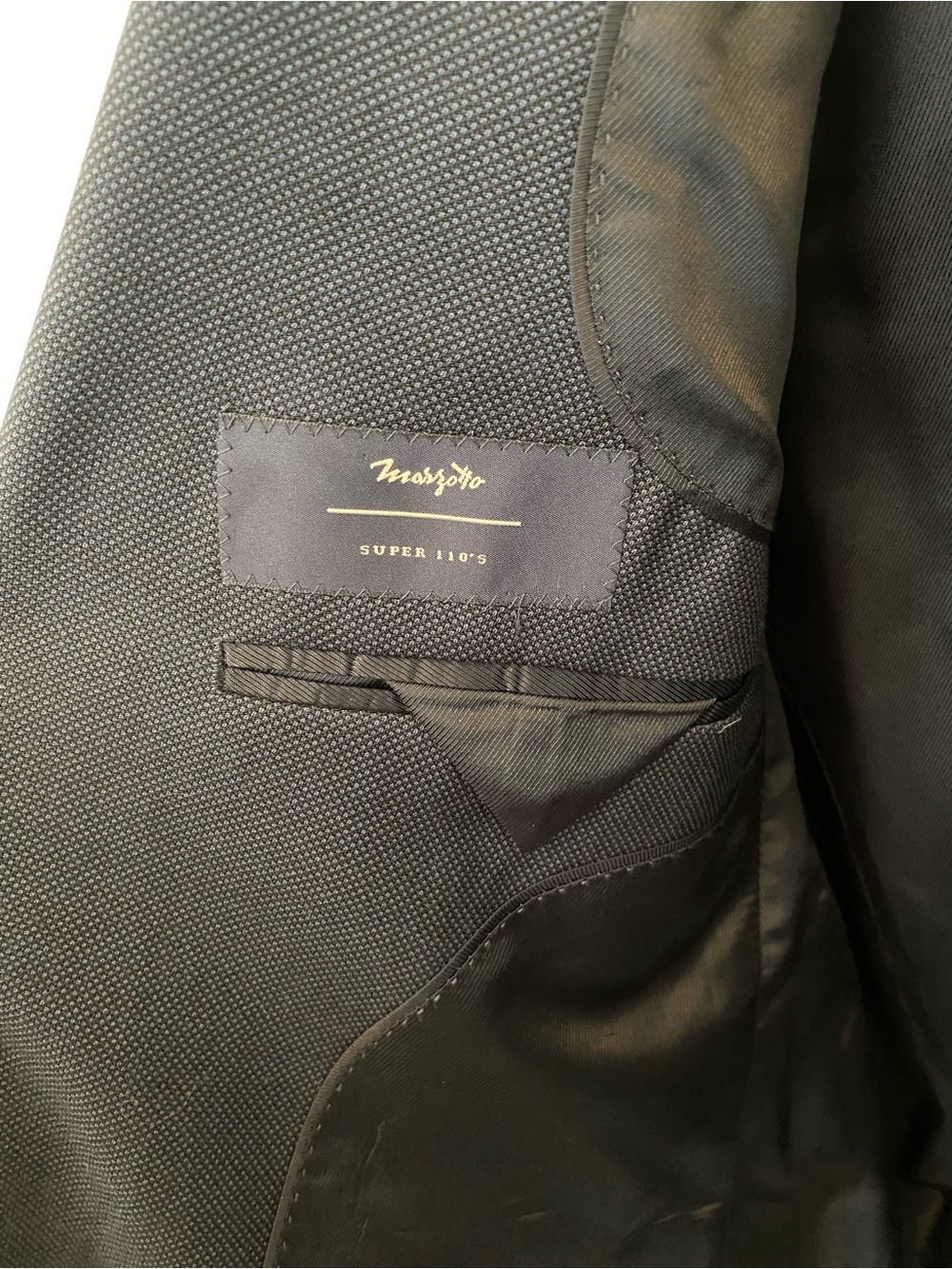 Banana Republic Men's Suit- Marzotto Super 110 Navy Birdseye 40R, 32x32 - Picture 7 of 15